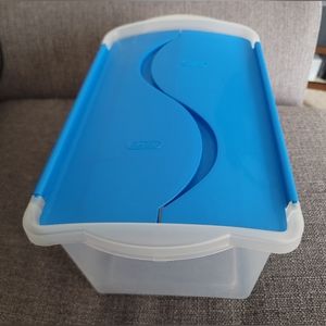 Small Hinged Lid Sterilite Box